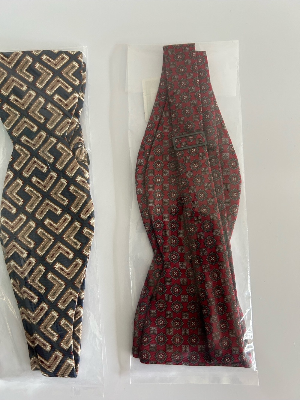 Beau Ties Ltd. of Vermont Two Printed Bow Ties - Silk - New in Package - Picture 3 of 4